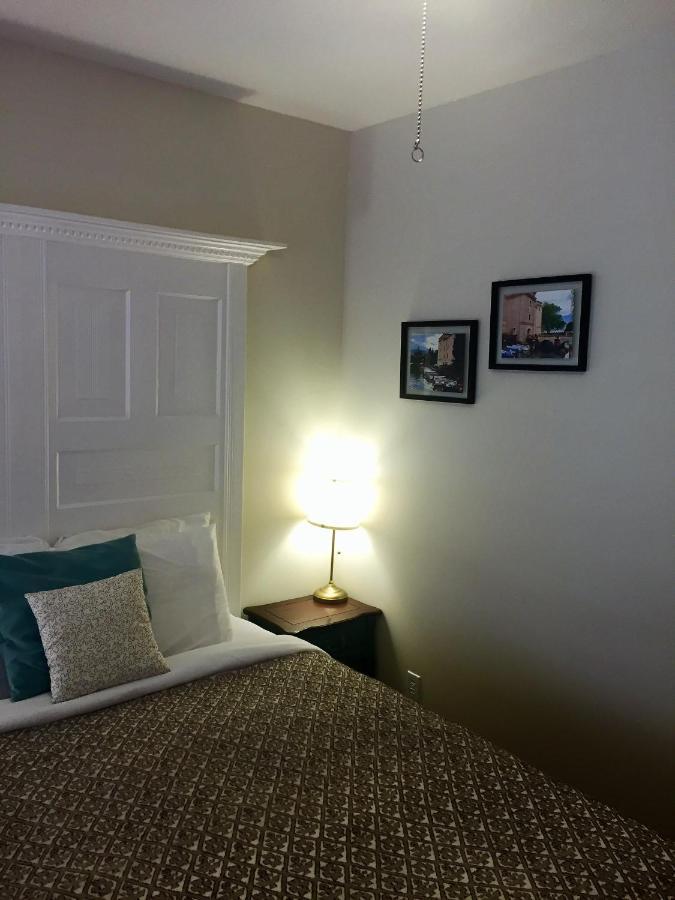 Ellis House Bed & Breakfast ナイアガラ・フォールズ エクステリア 写真